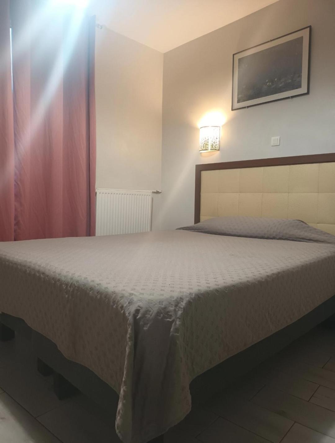 Hotel De Lorraine Paryż Zewnętrze zdjęcie